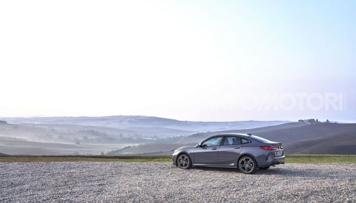 BMW Serie 2 Grand Coupé 2020, trazione anteriore e nuovo stile - Foto 30 di 49