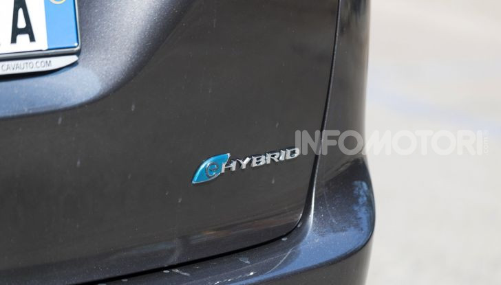 Chrysler Pacifica: confermato l’arrivo della versione 100% elettrica - Foto 20 di 29