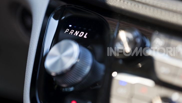 Chrysler Pacifica: confermato l’arrivo della versione 100% elettrica - Foto 11 di 29