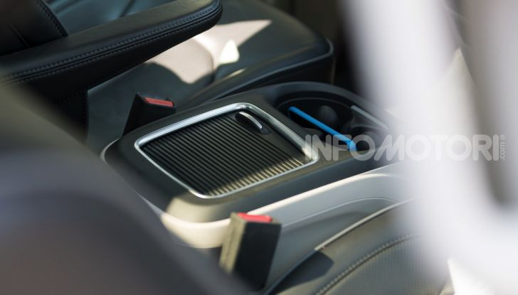 Chrysler Pacifica: confermato l’arrivo della versione 100% elettrica - Foto 12 di 29