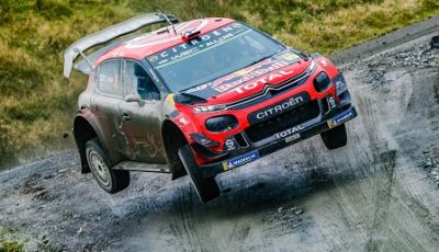 WRC GRAN BRETAGNA GIORNATA 2: CITROËN SUL PODIO CON OGIER-INGRASSIA