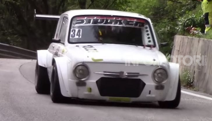 Fiat 850 con motore di una Kawasaki Ninja ZX-12R - Foto 3 di 5