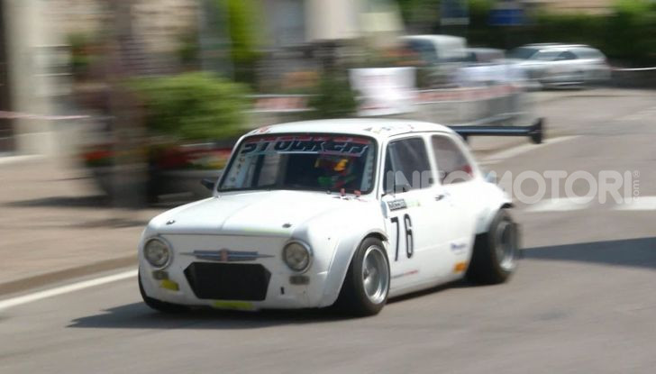 Fiat 850 con motore di una Kawasaki Ninja ZX-12R - Foto 2 di 5