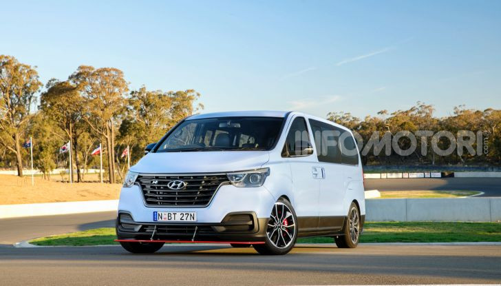 [VIDEO] Hyundai iMax N: il Van da 402CV e trazione posteriore - Foto 3 di 12
