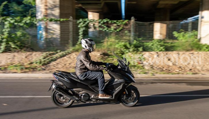 Prova Kymco AK550, l’unico vero “anti TMAX” - Foto 48 di 54