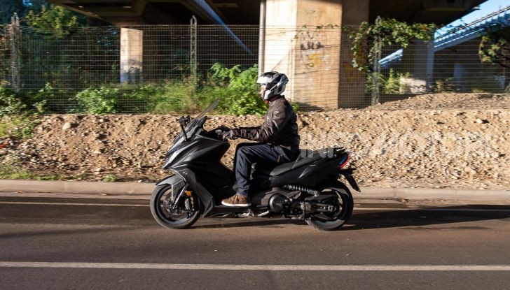 Prova Kymco AK550, l’unico vero “anti TMAX” - Foto 49 di 54