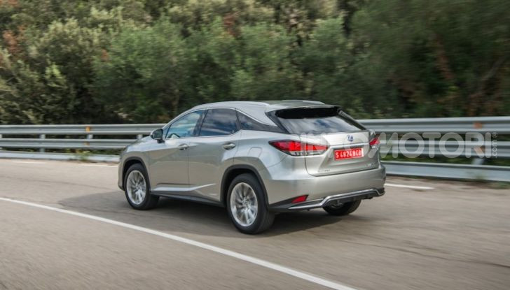 Lexus RX Hybrid MY 2020: muscoli, tecnologia ed eleganza - Foto 13 di 25
