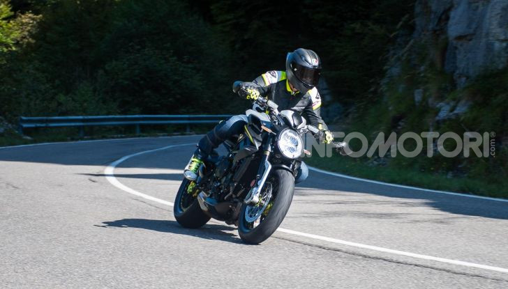 Prova MV Agusta Dragster 800 RR 2019: arte in movimento - Foto 39 di 47