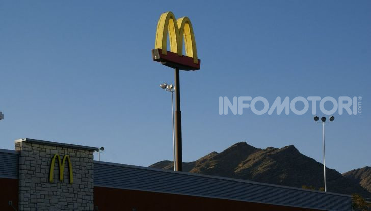McCharge: da McDonald’s arrivano le colonnine per auto elettriche - Foto 9 di 10