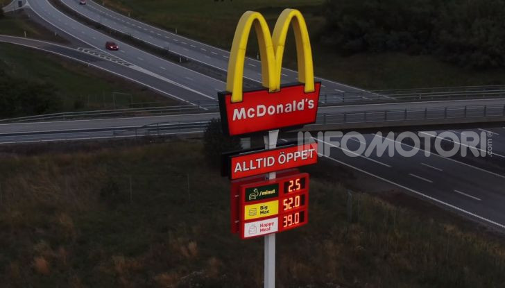 McCharge: da McDonald’s arrivano le colonnine per auto elettriche - Foto 5 di 10