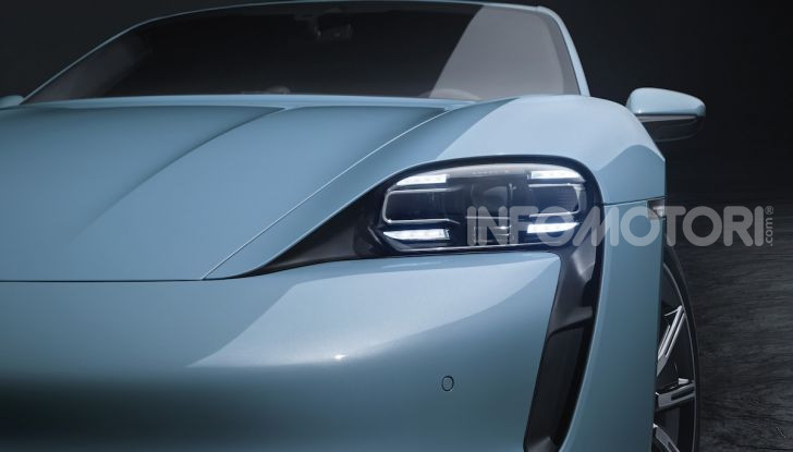 Porsche batte Tesla: la Taycan Turbo S è la regina del Nurburgring! - Foto 2 di 10