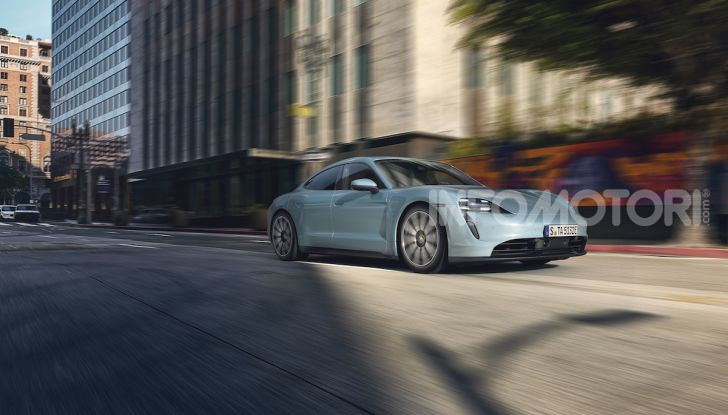 Porsche batte Tesla: la Taycan Turbo S è la regina del Nurburgring! - Foto 9 di 10