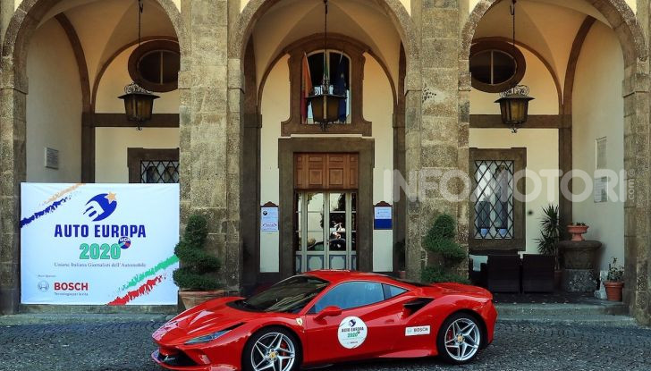 Renault Clio vince il Premio Auto Europa 2020 - Foto 1 di 3