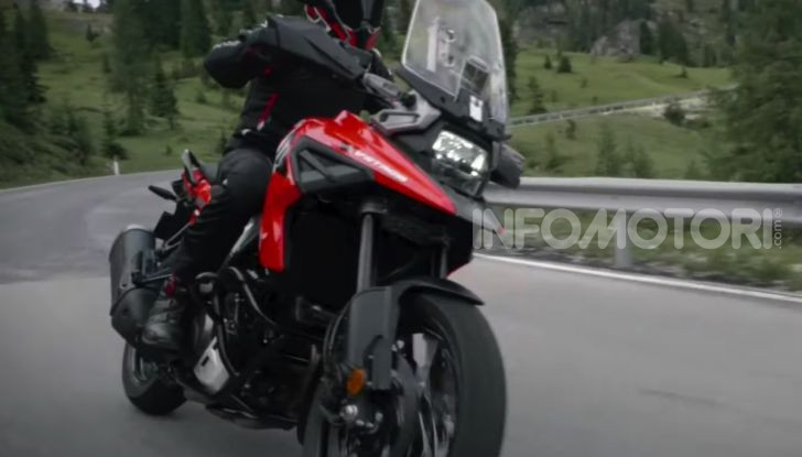 Nuovo Suzuki V-Strom 2020: Nato sotto il segno del DR! - Foto 1 di 8