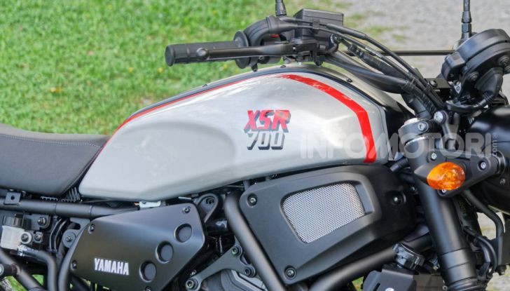 Prova Yamaha XSR 700 XTribute, la Sport Heritage omaggia l’XT di Rambo - Foto 21 di 37