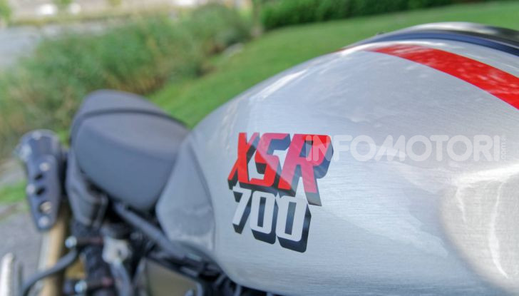 Prova Yamaha XSR 700 XTribute, la Sport Heritage omaggia l’XT di Rambo - Foto 17 di 37