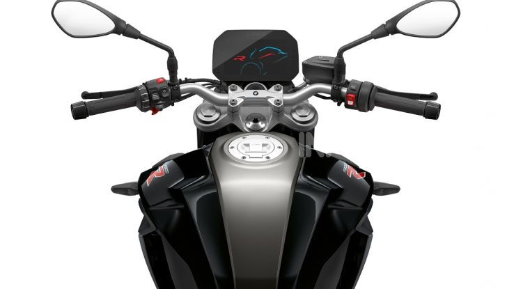 BMW F 900R 2020: la naked della Casa dell’elica dinamica e adatta a tutti - Foto 25 di 39