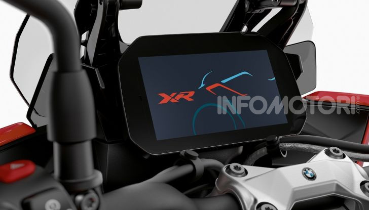 BMW S 1000 XR 2020: ad Eicma la nuova versione della crossover della Casa dell’elica - Foto 39 di 51