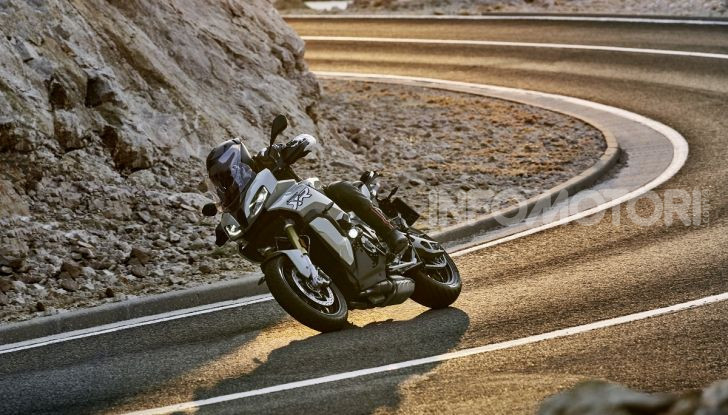 BMW S 1000 XR 2020: ad Eicma la nuova versione della crossover della Casa dell’elica - Foto 11 di 51