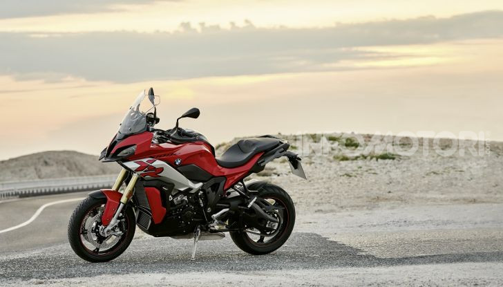 BMW S 1000 XR 2020: ad Eicma la nuova versione della crossover della Casa dell’elica - Foto 14 di 51