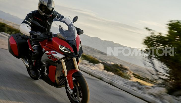 BMW S 1000 XR 2020: ad Eicma la nuova versione della crossover della Casa dell’elica - Foto 16 di 51