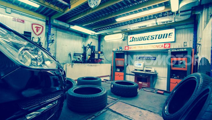 Convergenza gomme officina meccanica