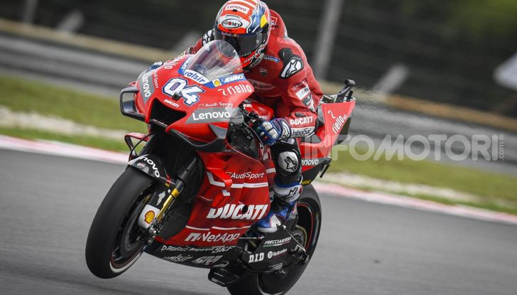 MotoGP 2019, GP della Malesia: Vinales torna alla vittoria a Sepang, Marquez secondo davanti a Dovizioso - Foto 11 di 15