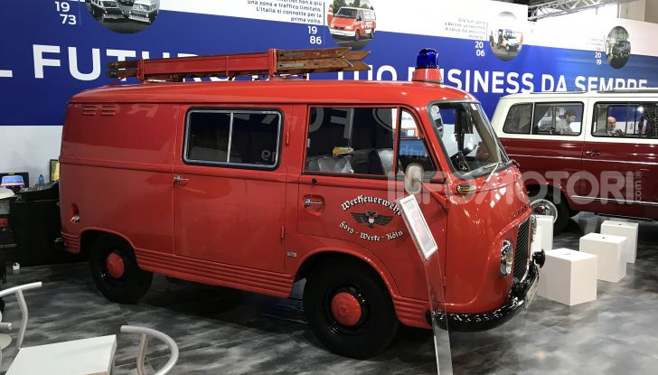 Ford Transit, 60 anni di successi per il commerciale dell’Ovale Blu - Foto 3 di 7