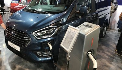 Ford Transit, 60 anni di successi per il commerciale dell’Ovale Blu