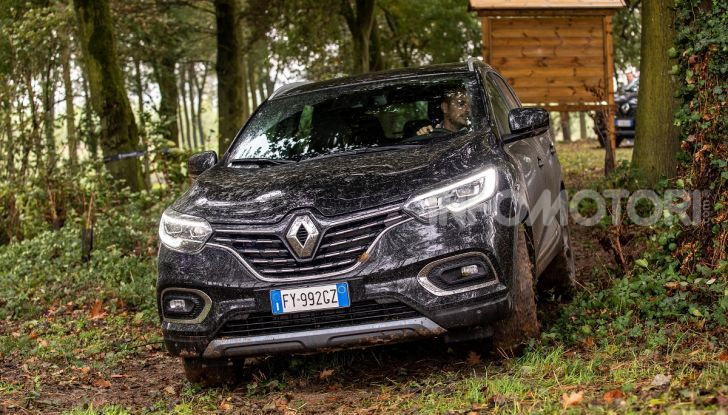 Renault Kadjar 4x4 Black Edition, terreno fuoristrada
