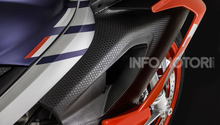 Aprilia RS 660: la media che si ispira alla pista ma che si fa guidare da tutti - Foto 11 di 14