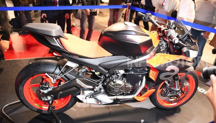 [VIDEO] EICMA 2019, tutte le novità di Piaggio, Vespa, Aprilia e Moto Guzzi - Foto 11 di 57