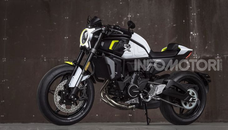 CF Moto 700CL-X: presentata a EICMA la nuova classic di media cilindrata - Foto 4 di 12
