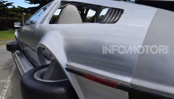 DeLorean DMC-12 hovercraft, l’esemplare volante costruito a mano - Foto 7 di 9