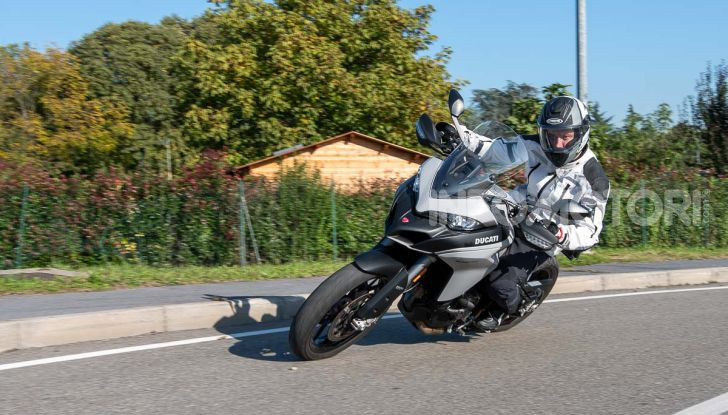 Prova video Ducati Multistrada 950 S, la miglior “Multi” di sempre? - Foto 34 di 37