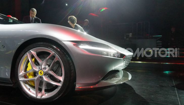 Video anteprima Ferrari Roma, la nuova dolce vita su ruote - Foto 16 di 52