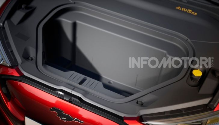 Effetto Tesla: Ford riduce il listino prezzi della Mustang Mach-E - Foto 13 di 20