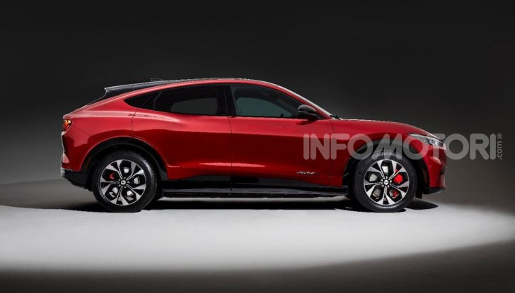 Effetto Tesla: Ford riduce il listino prezzi della Mustang Mach-E - Foto 20 di 20