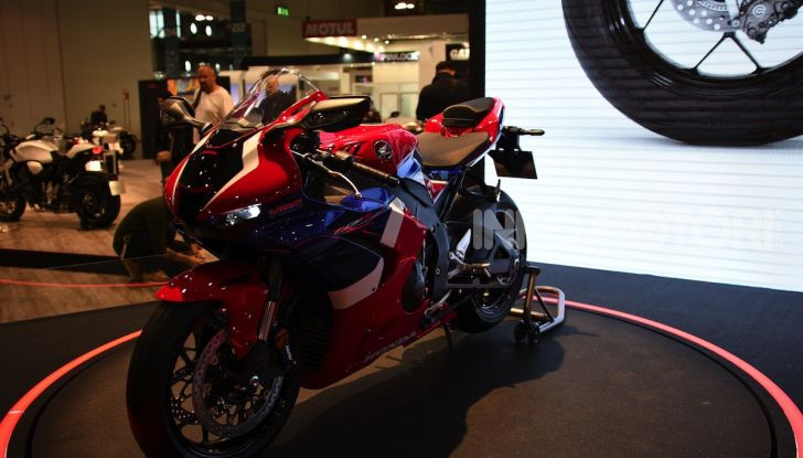 Honda CBR1000RR-R 2020: la nuova Superbike della Casa dell’Ala, anche in versione SP - Foto 28 di 42