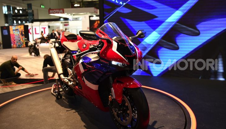 Honda CBR1000RR-R 2020: la nuova Superbike della Casa dell’Ala, anche in versione SP - Foto 31 di 42
