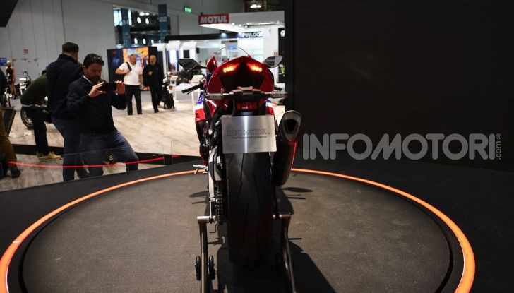 Honda CBR1000RR-R 2020: la nuova Superbike della Casa dell’Ala, anche in versione SP - Foto 22 di 42