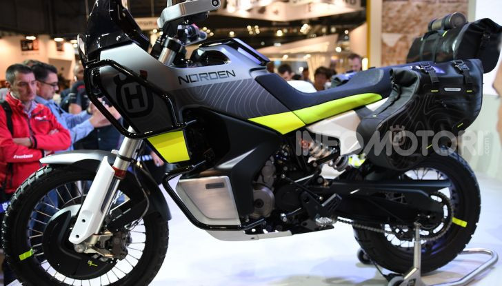 Husqvarna 901 Norden, concept adventure ad EICMA 2019 - Foto 5 di 9