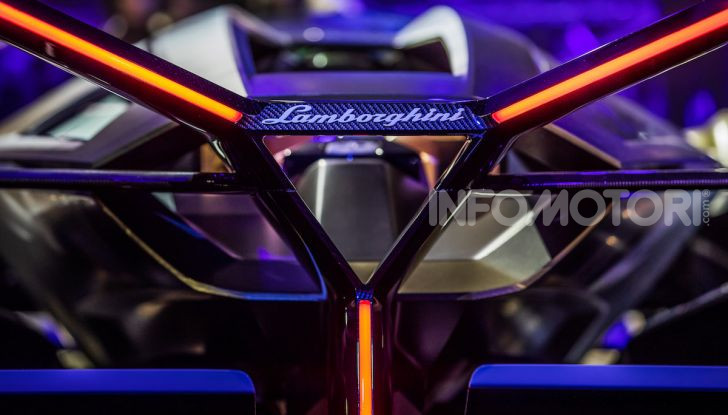 Lamborghini presenta la Lambo V12 Vision Gran Turismo - Foto 24 di 34