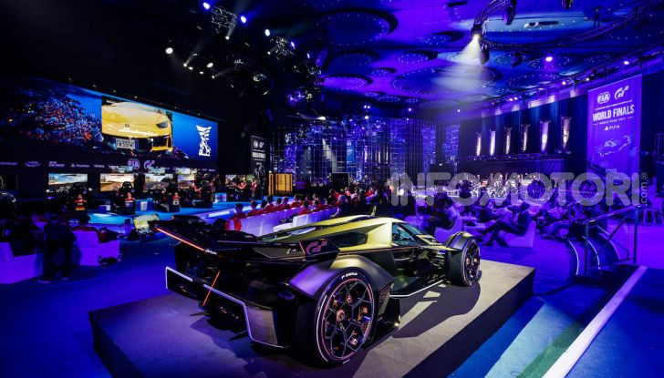 Lamborghini presenta la Lambo V12 Vision Gran Turismo - Foto 26 di 34