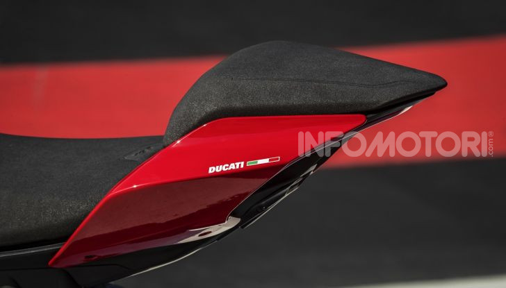 Ducati Streetfighter V4 e V4S: le super-naked da 208 cavalli in stile Panigale - Foto 27 di 40