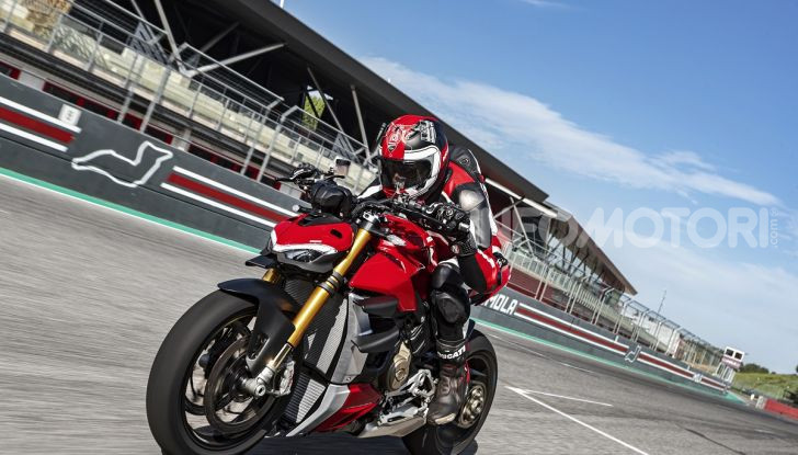 Ducati Streetfighter V4 e V4S: le super-naked da 208 cavalli in stile Panigale - Foto 24 di 40