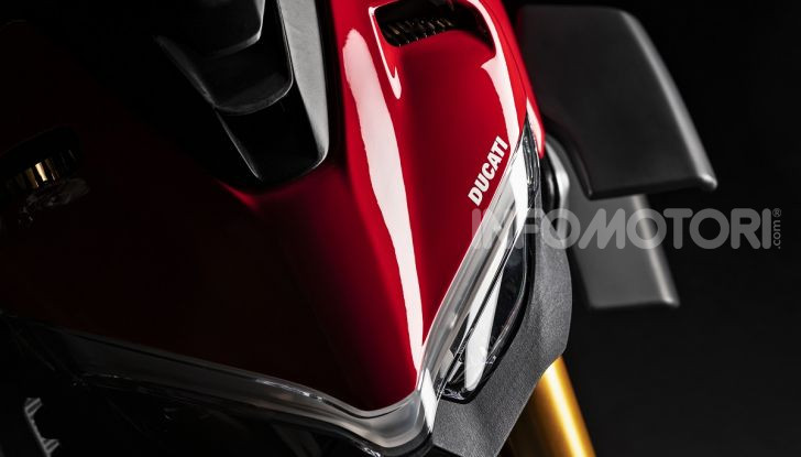 Ducati Streetfighter V4 e V4S: le super-naked da 208 cavalli in stile Panigale - Foto 30 di 40
