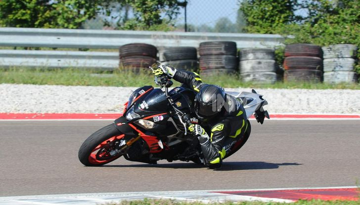 Prova in pista Michelin Power Cup Evo: facile e versatile, non solo per la pista - Foto 17 di 44