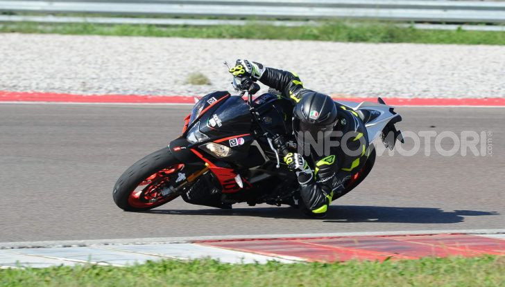 Prova in pista Michelin Power Cup Evo: facile e versatile, non solo per la pista - Foto 41 di 44