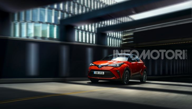 [VIDEO] Prova Nuovo Toyota C-HR MY2020: una ventata di freschezza - Foto 9 di 36